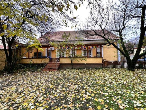 Eladó 175 nm-es Felújított Családi ház Gyula