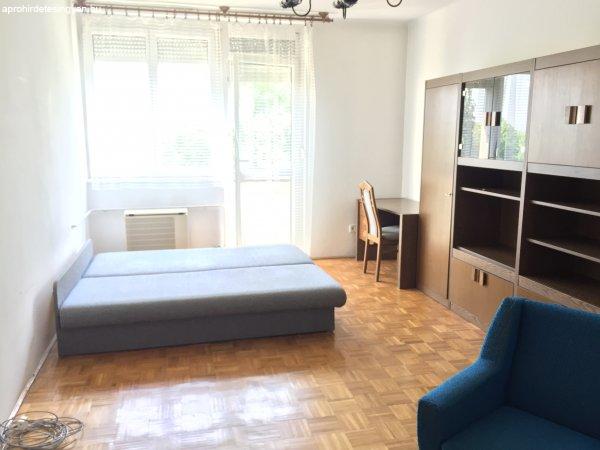 Elad%F3+Lak%E1s+%2B+Gar%E1zs+Miskolc+Katowice+utc%E1ban