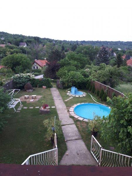 Elad%F3+III.+ker%FClet+fel%FAj%EDtott%2Ckertes%2Cmedenc%E9s+lak%E1s
